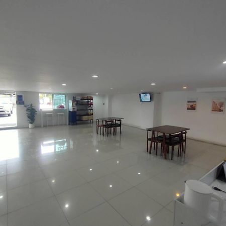 Prl Place Bangkok Bagian luar foto