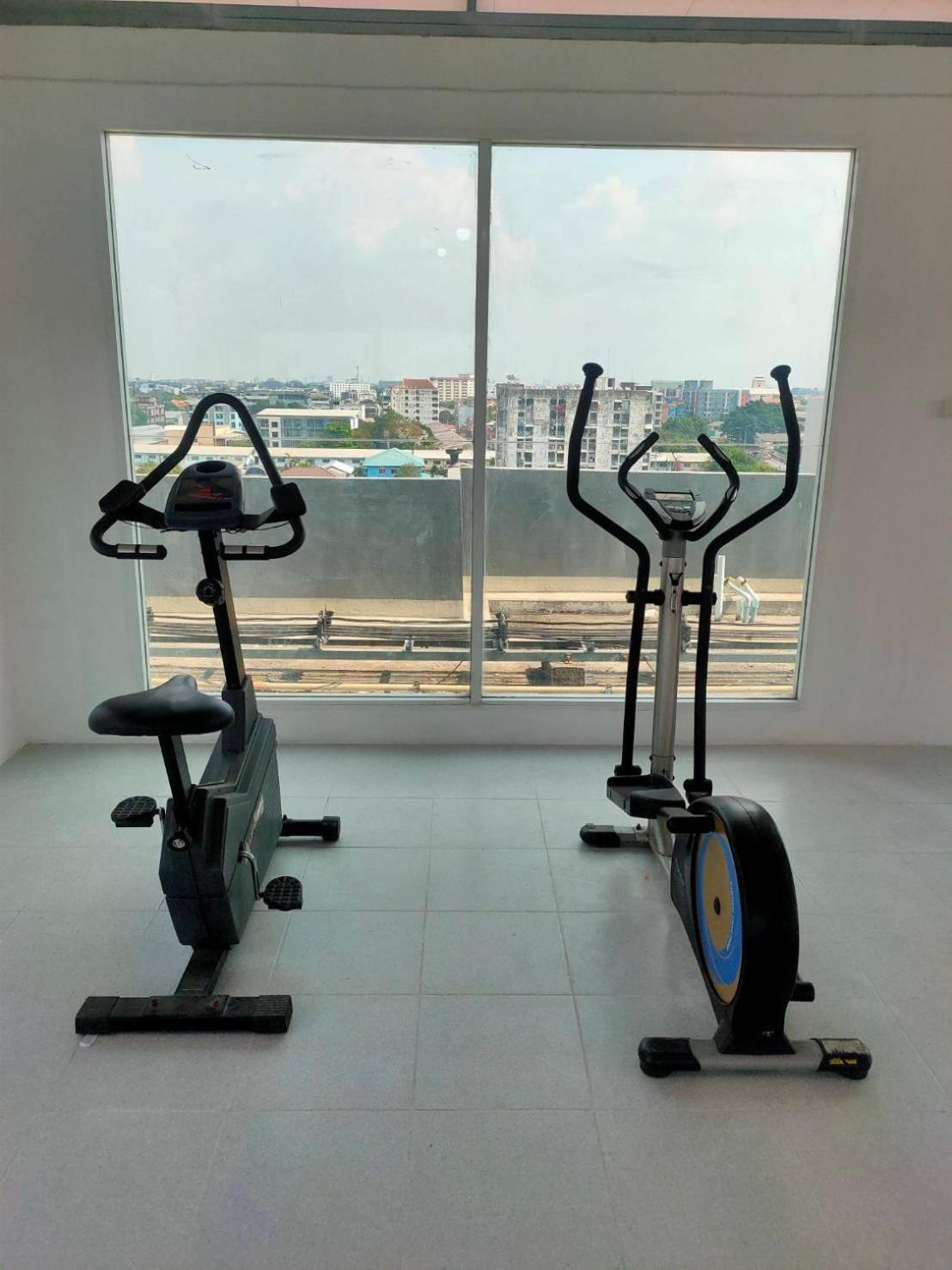 Prl Place Bangkok Bagian luar foto
