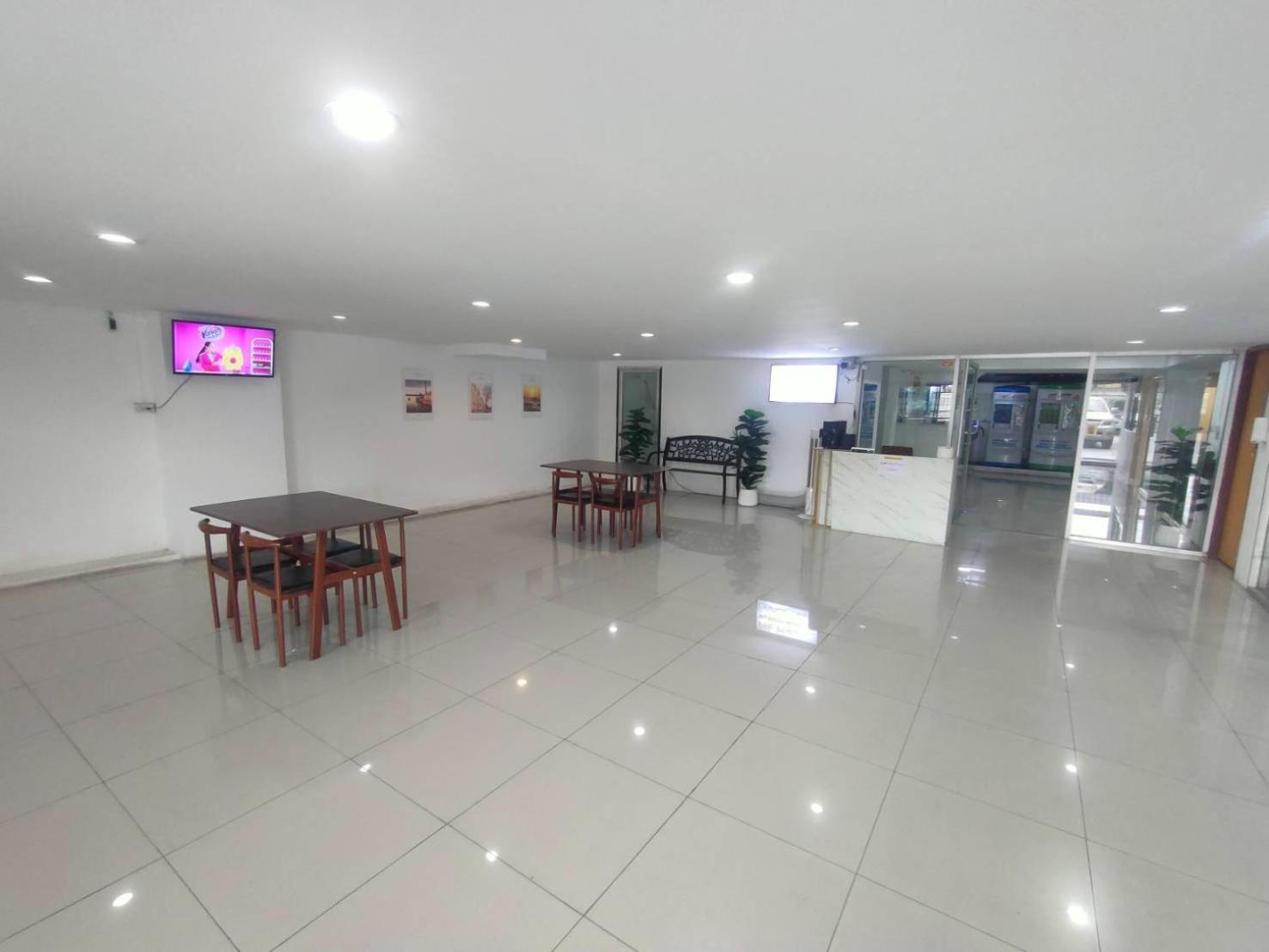 Prl Place Bangkok Bagian luar foto